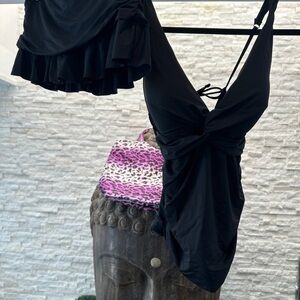 La Blanca 2 piece island goddess twist tankini ruffle skirt bathing suit black 4